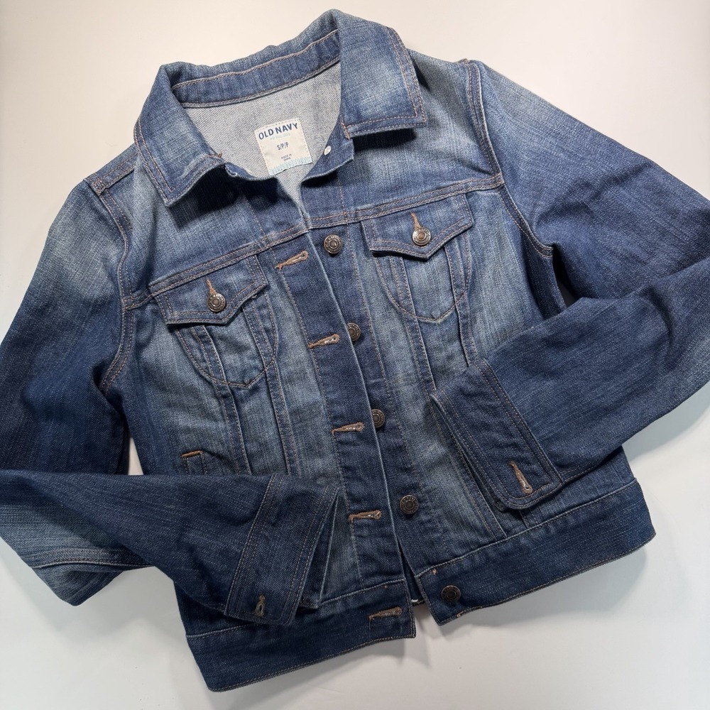 Old Navy Women's Denim Jacket S Classic Preppy Medium/Dark Wash